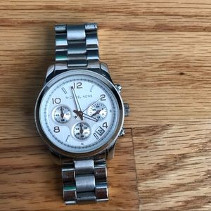 Women's Stainless Steel Bracelet Watch in silver